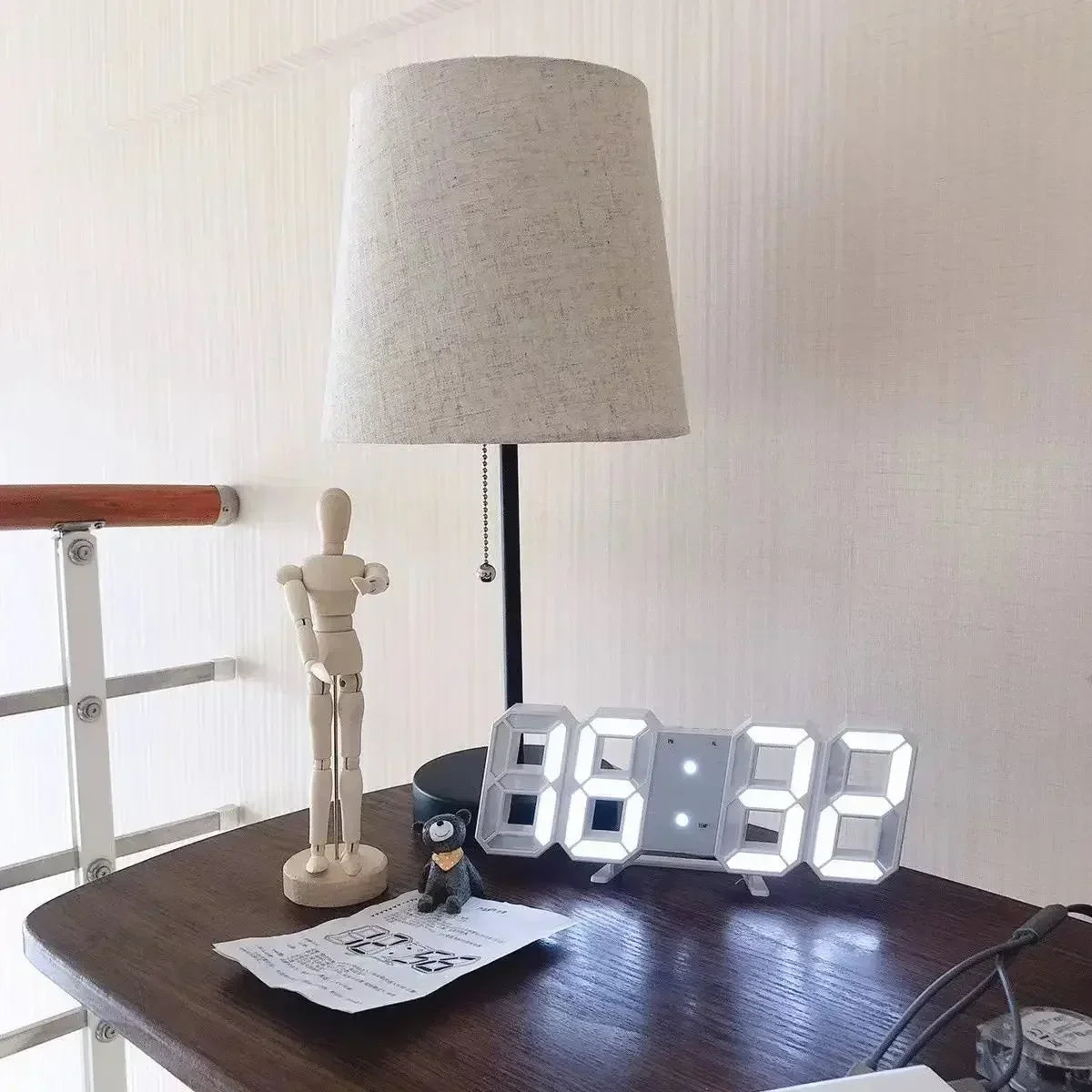 Digitale LED- Tisch-/Wanduhr für Büros und Besprechungsräume