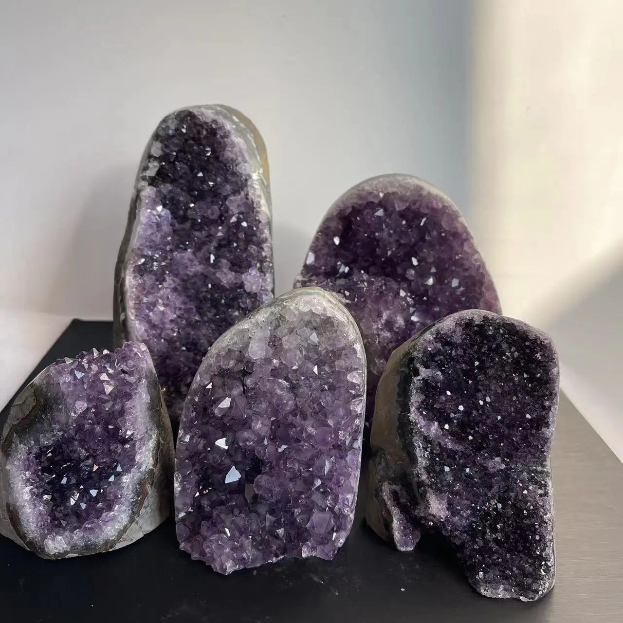 Natürlicher Amethyst-Cluster – Feng Shui Energie-Stein für Büro & Empfangsbereich